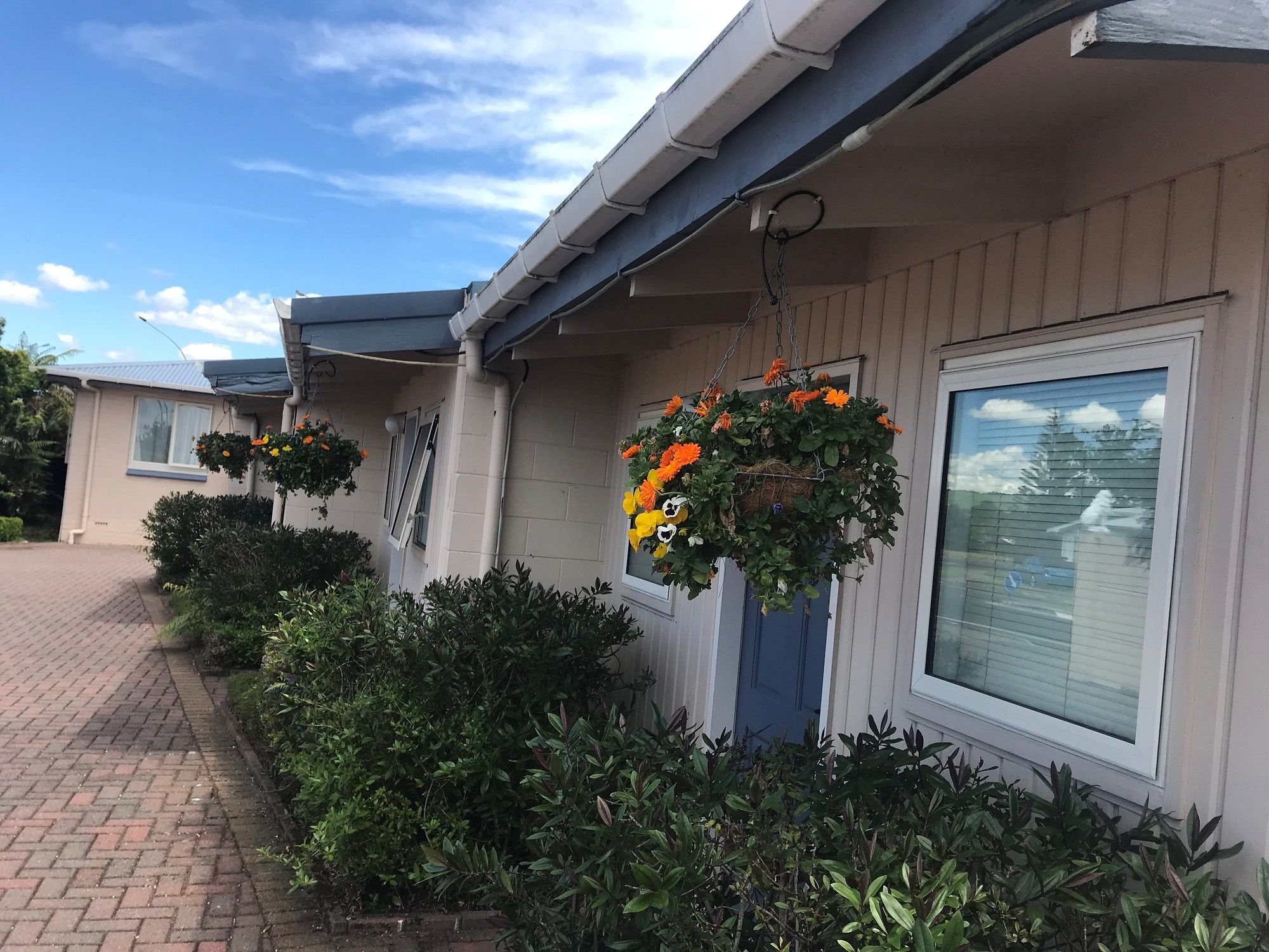 MALFROY Motor Lodge Rotorua - Accommodation and Mineral Pool