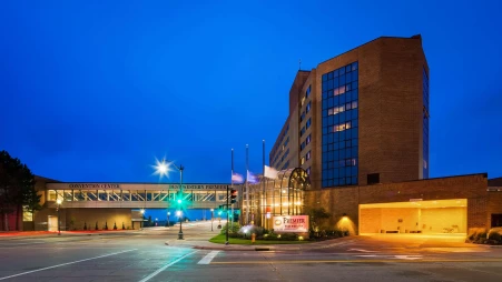 Best Western Premier Waterfront Hotel & Convention