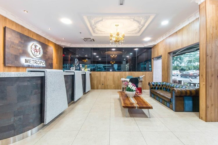 Metropol Hotel