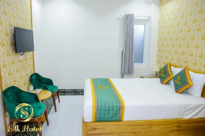 Silk Hotel