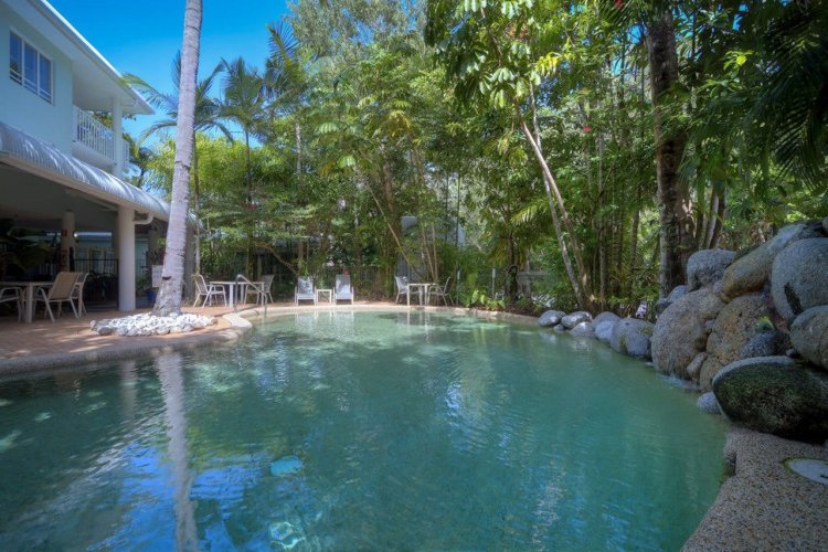 Port Douglas Outrigger Holiday Apartments