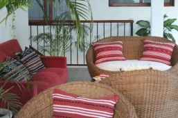 Casa Del Arco Antigua