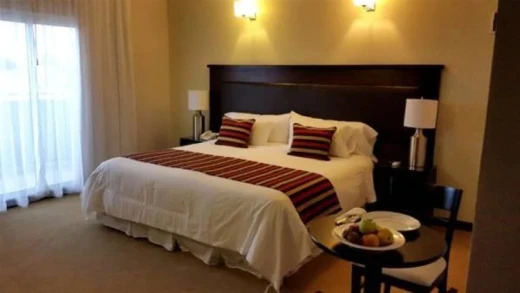 Altos Del Estero Hotel And Apartments