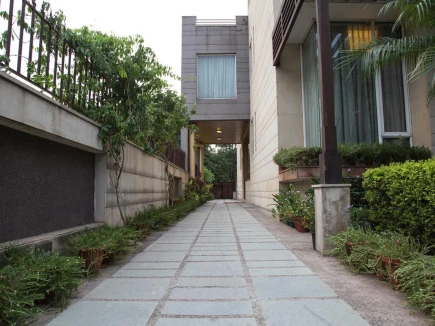 Fabhotel Raj Darbar