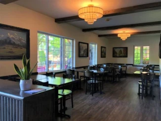 Blue Elk Inn