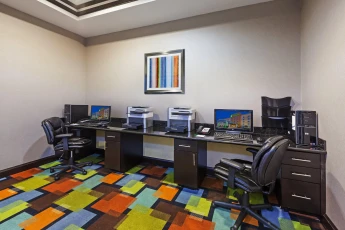Courtyard Houston Kema