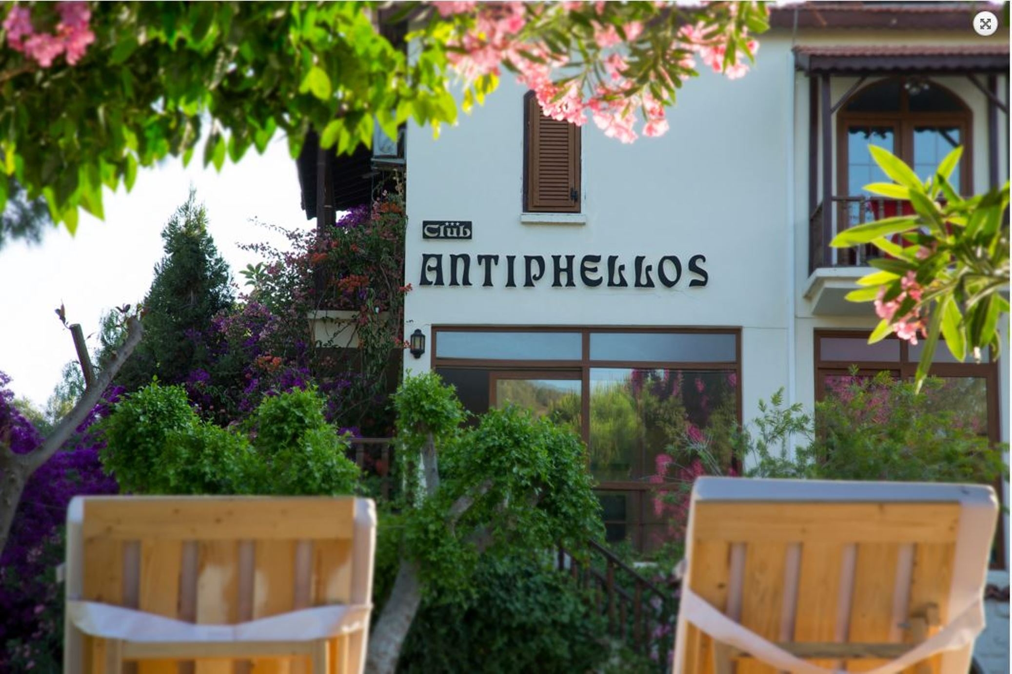 Club Antiphellos