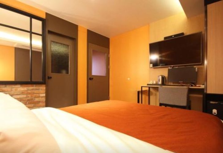 The Lazzi Hotel Dongnae