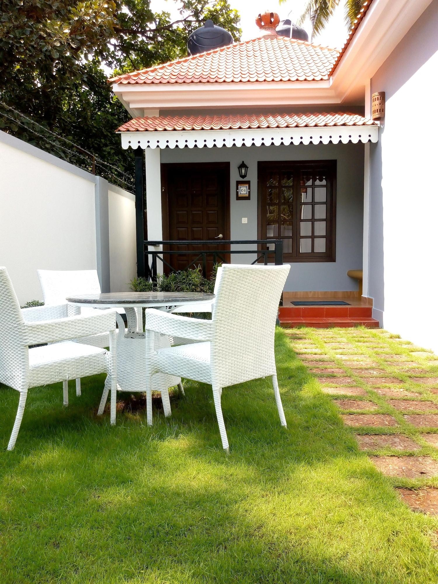 Crown Villa Vagator