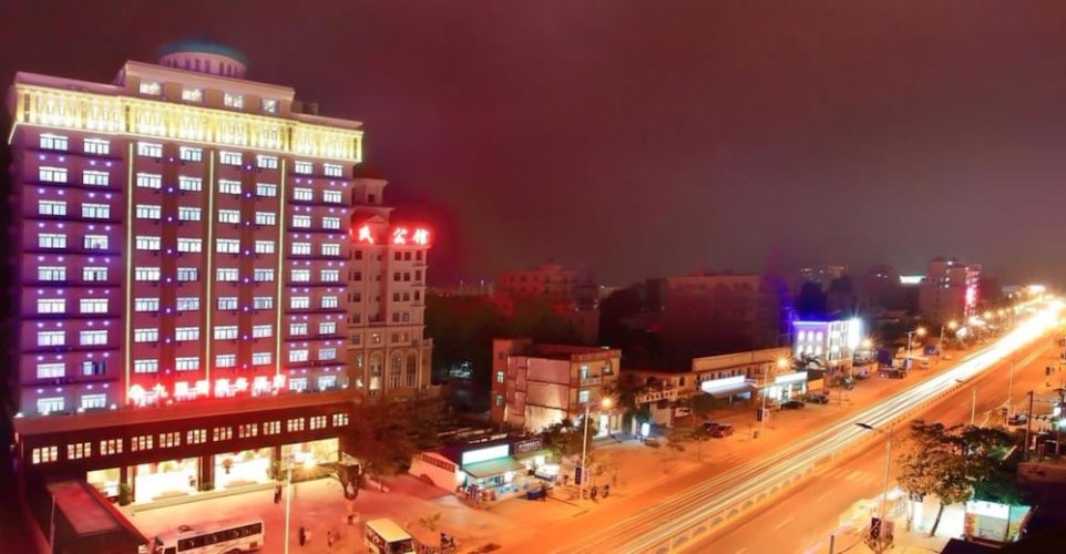 Jiu Li Xiang Business Hotel
