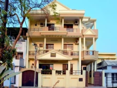 OYO 3523 Tekarees Inn Mahanagar