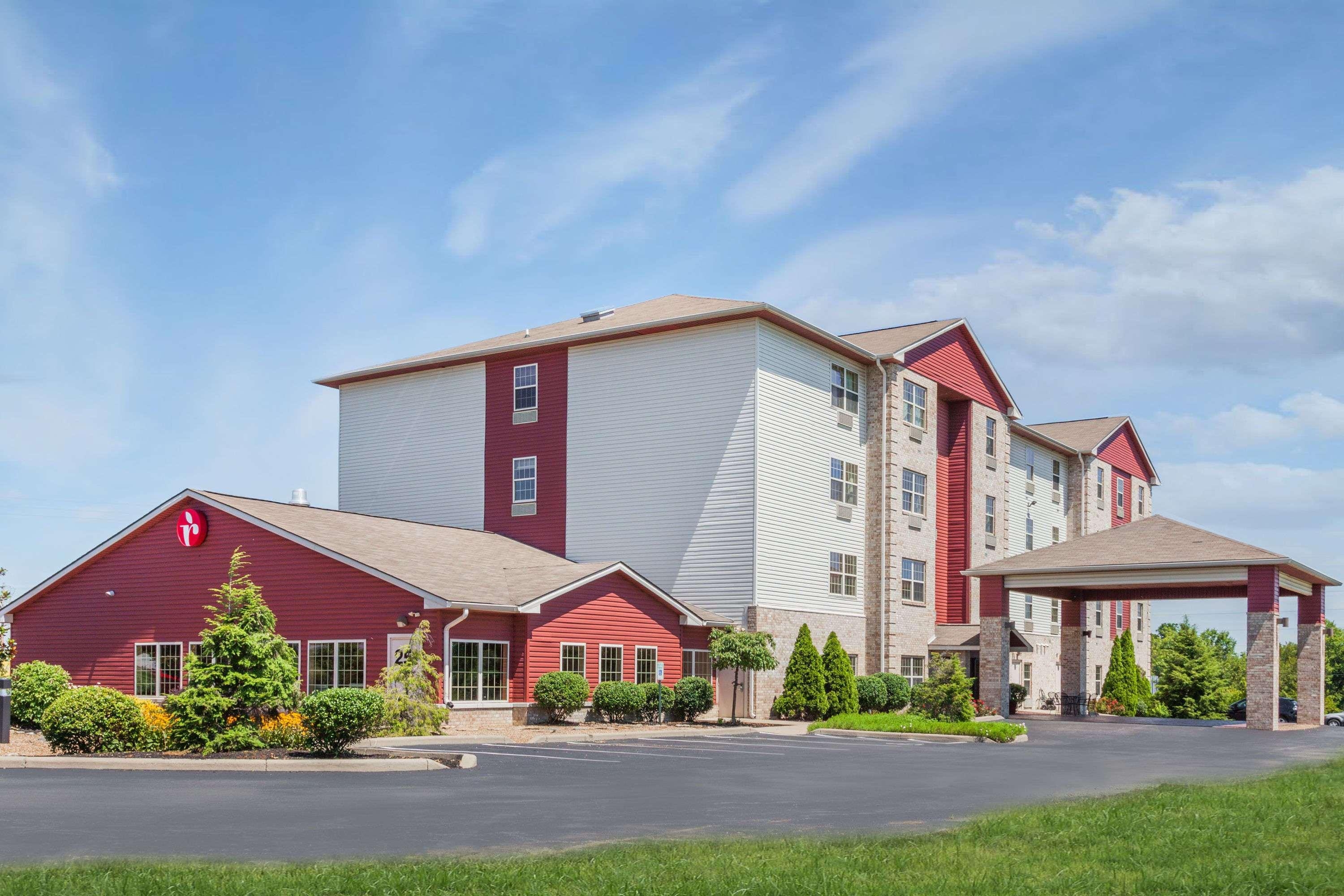 Ex Ramada by Wyndham Shelbyville/Louisville East