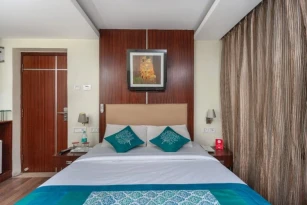 Oyo 1412 Hotel Laila'S County