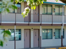 Quad City Inn