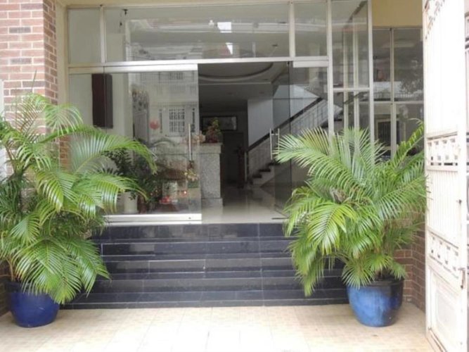 Phung Long Hotel