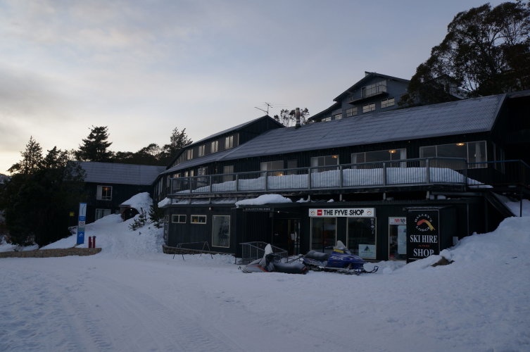 Halleys Lodge
