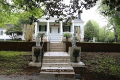 Collina Plantation Inn