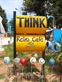 Think & Retro Cafe Lipa Noi Samui