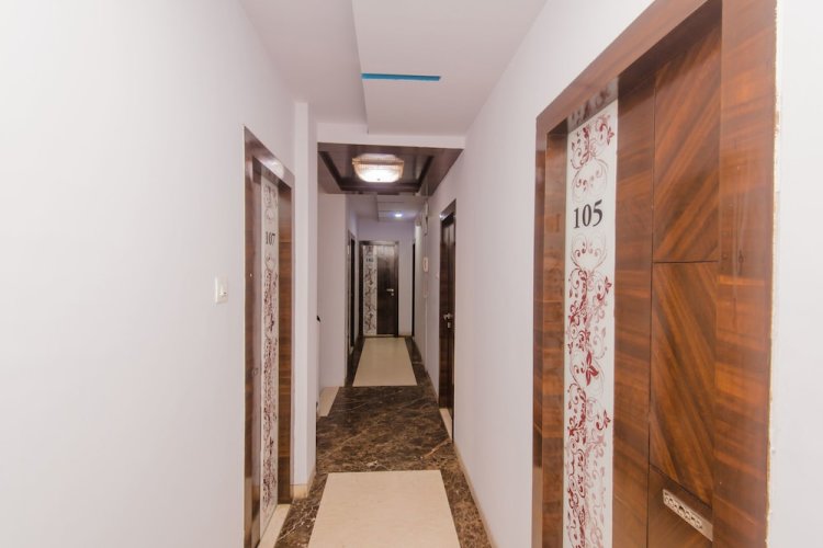 OYO 408 Vile Parle