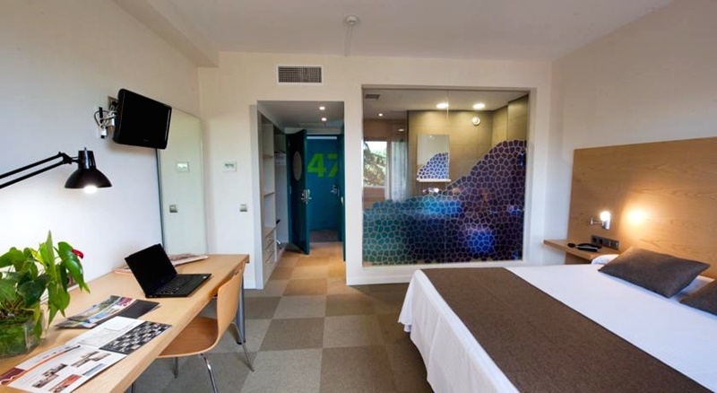 Montserrat Hotel & Training Center