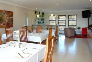 36 On Bonza Boutique Hotel