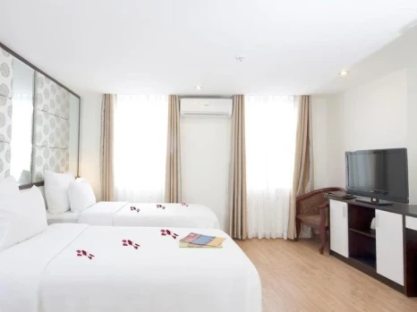 Rising Dragon Villa Hotel