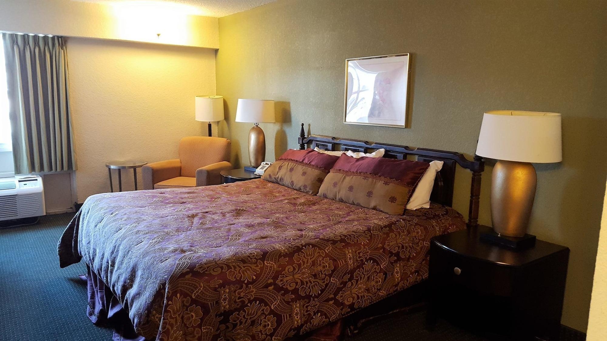 River Valley Inn and Suites By OYO