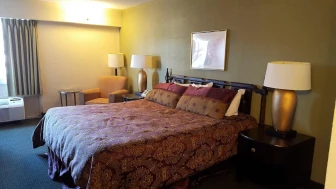River Valley Inn and Suites By OYO