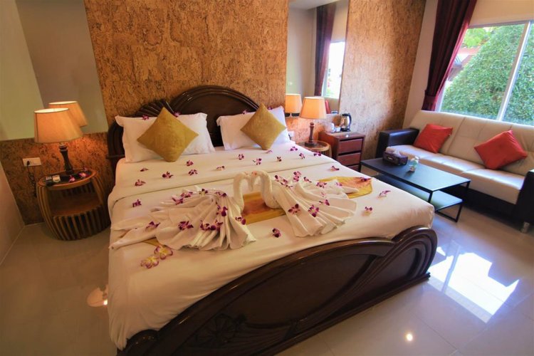 Bangrak Pier Resort