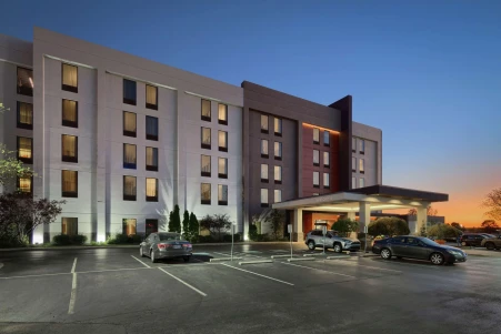 Hampton Inn Louisville-Northeast