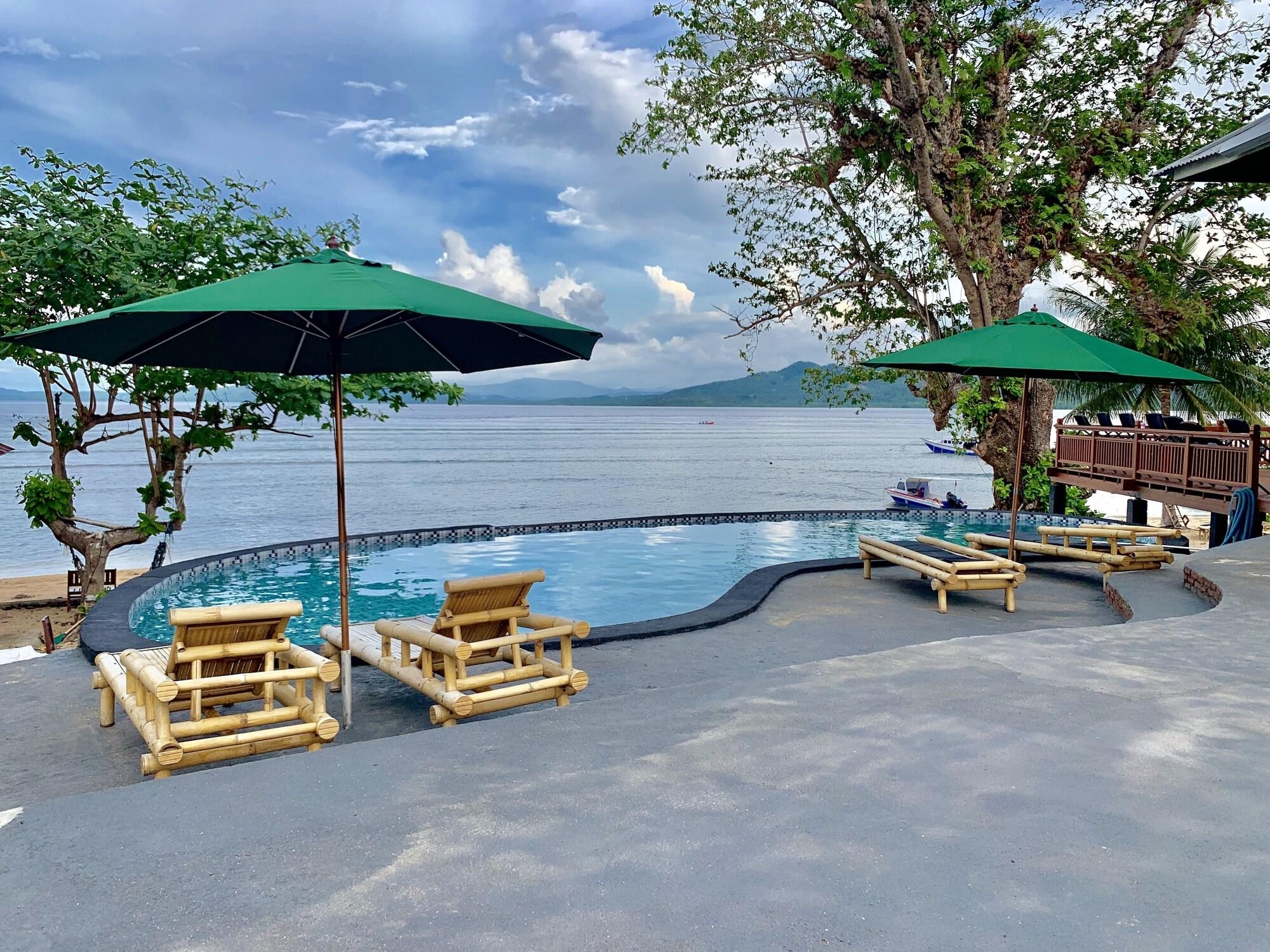 Mc Bunaken Padi Dive Resort