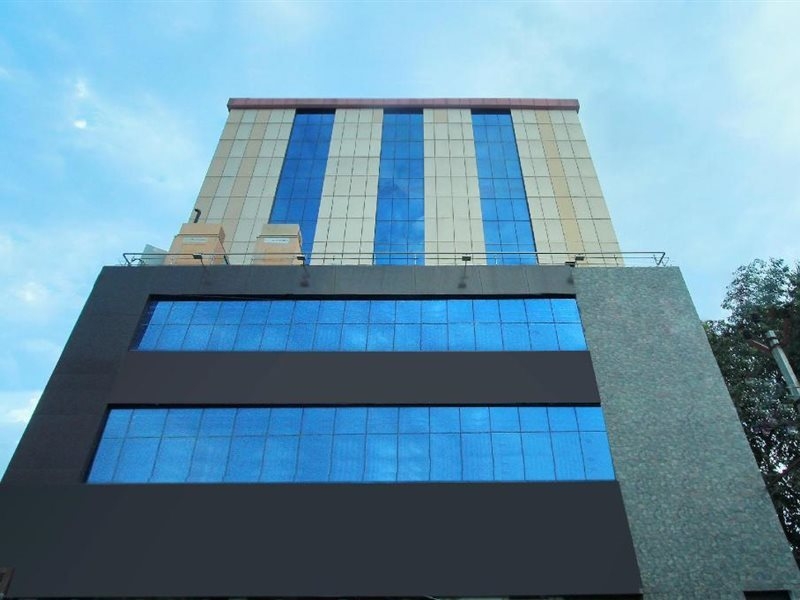 Hotel Tiruchendur Mani Iyer by OYO Rooms
