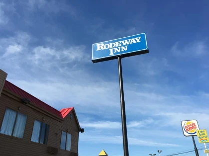 Days Inn by Wyndham Thomson