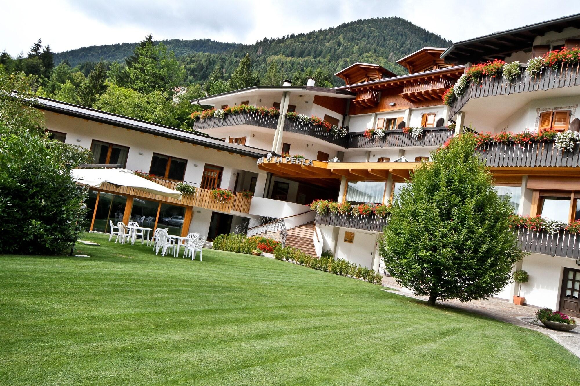 Hotel La Perla