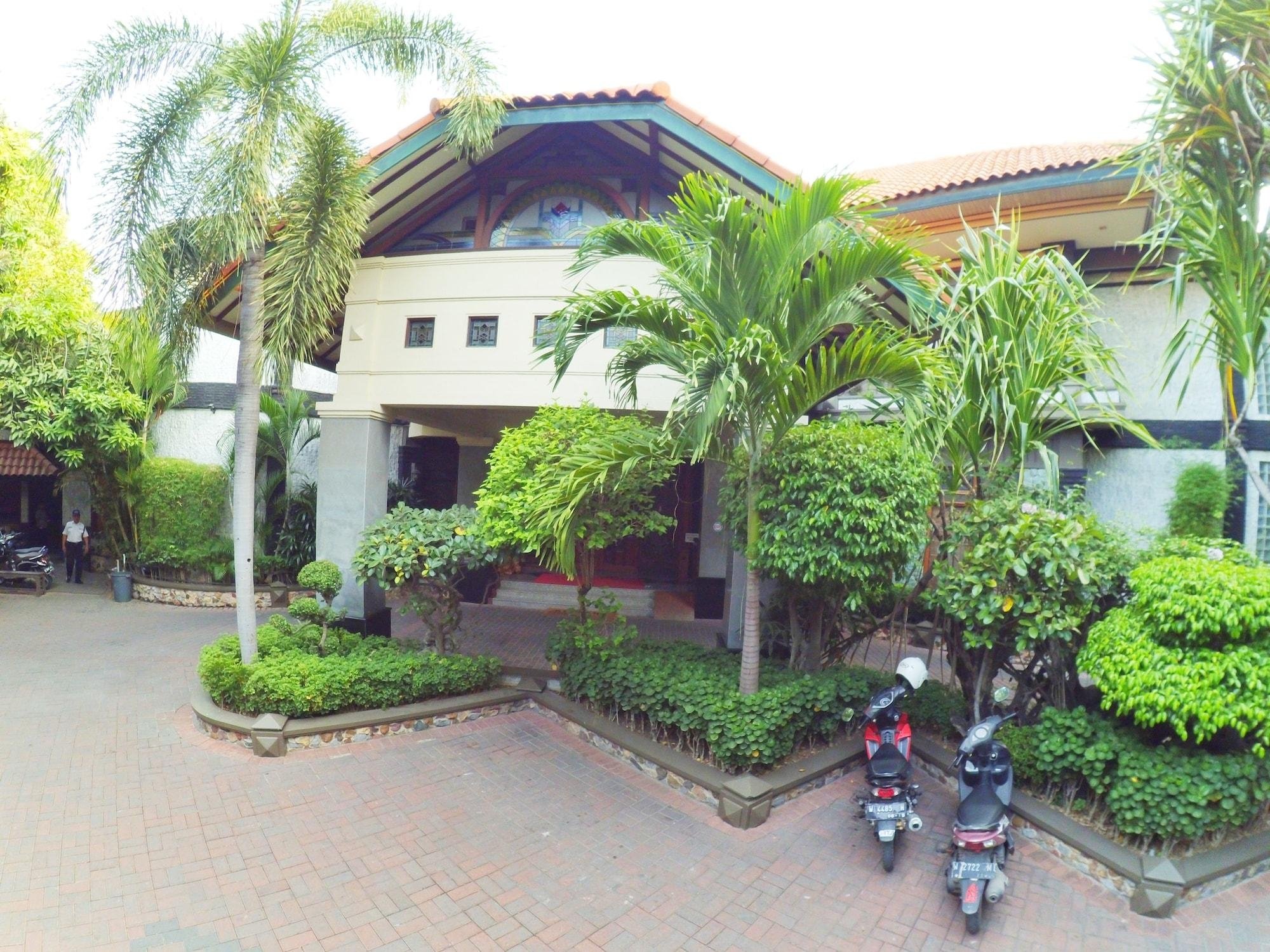 Azana Sapta Nawa Budget Hotel