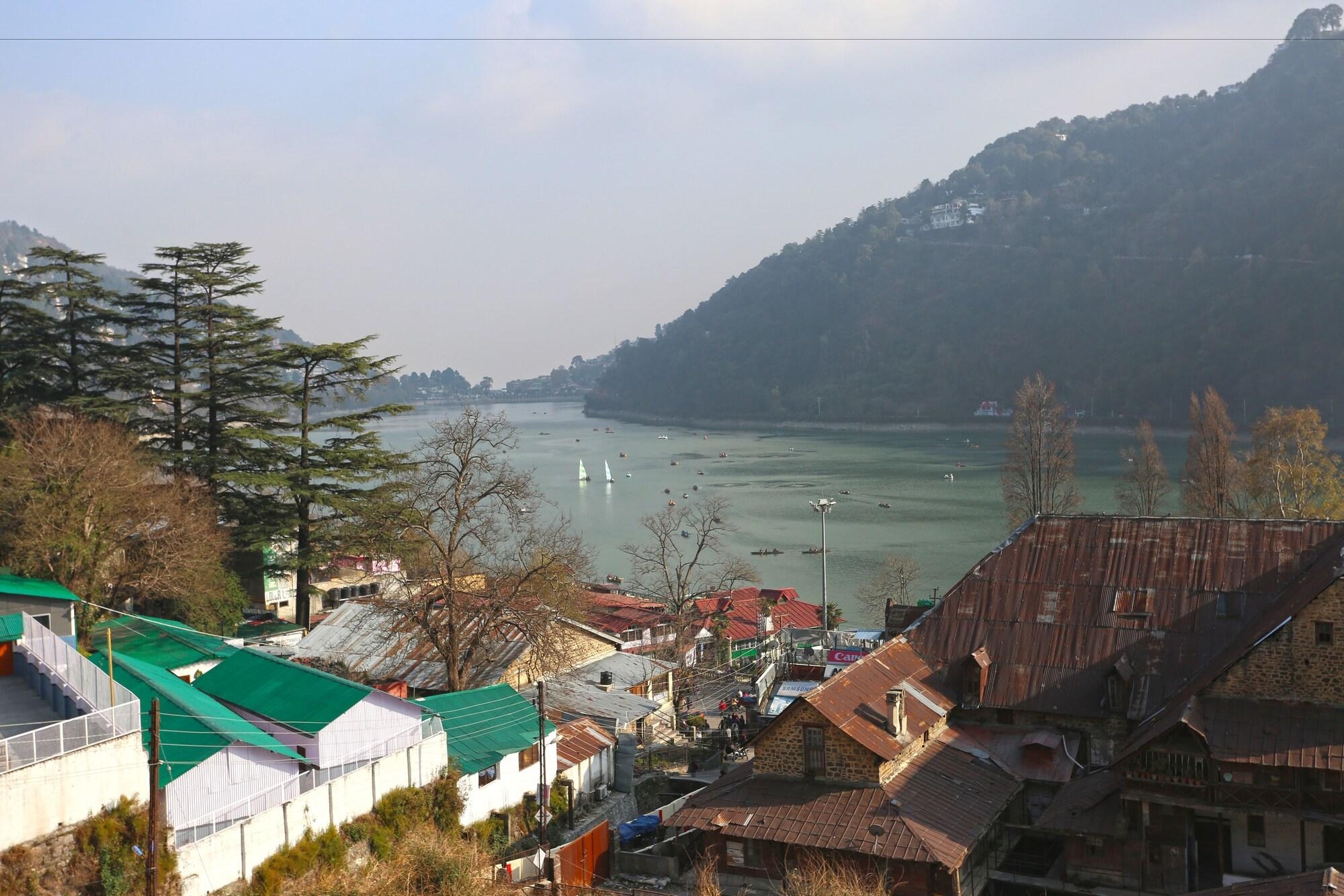 Oyo 8077 Hotel Madhuban