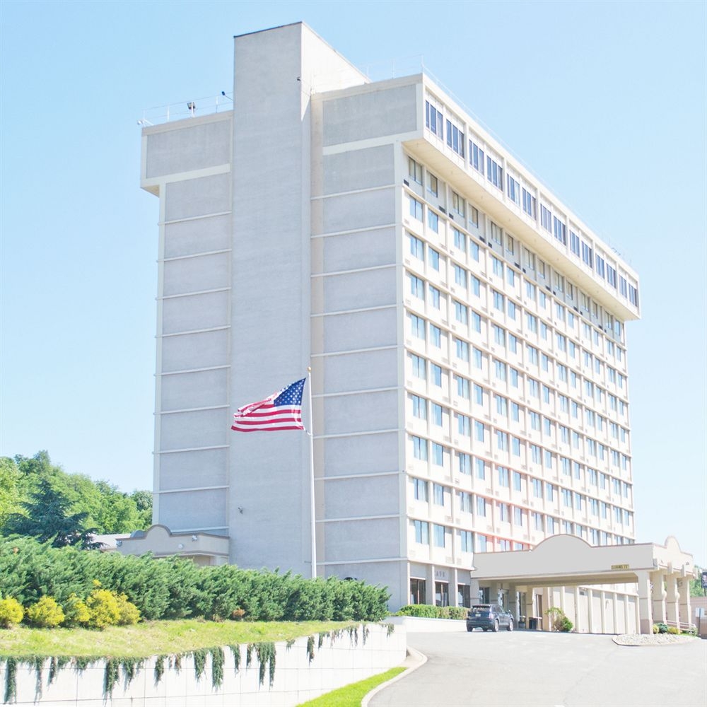 Essence Hotel Meadowlands- NYC