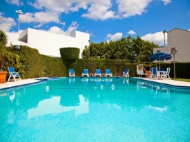 Holiday Inn Express Van Nuys, an IHG hotel
