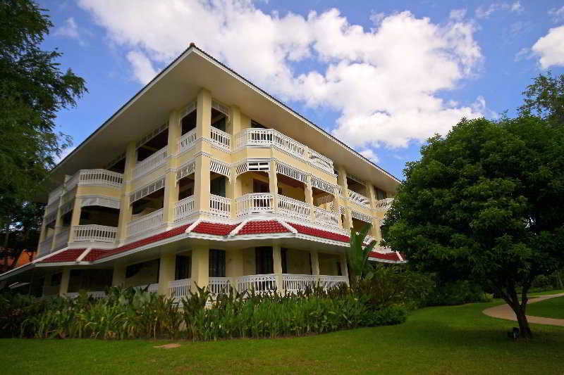 Dheva Mantra Resort & Spa