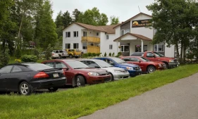 Hotel Robin Hood And Suites