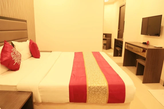 Oyo 8690 Hotel Kalpana Elite