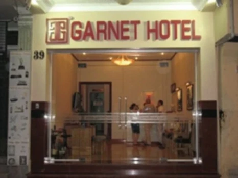 Hanoi Garnet