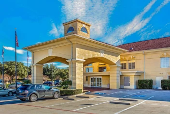 La Quinta Inn & Suites Dallas - Las Colinas