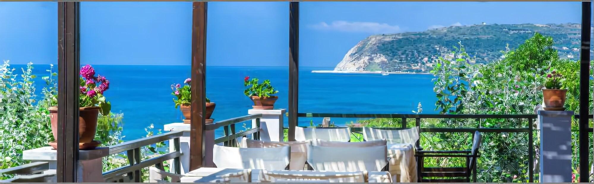 Mounda Beach Hotel