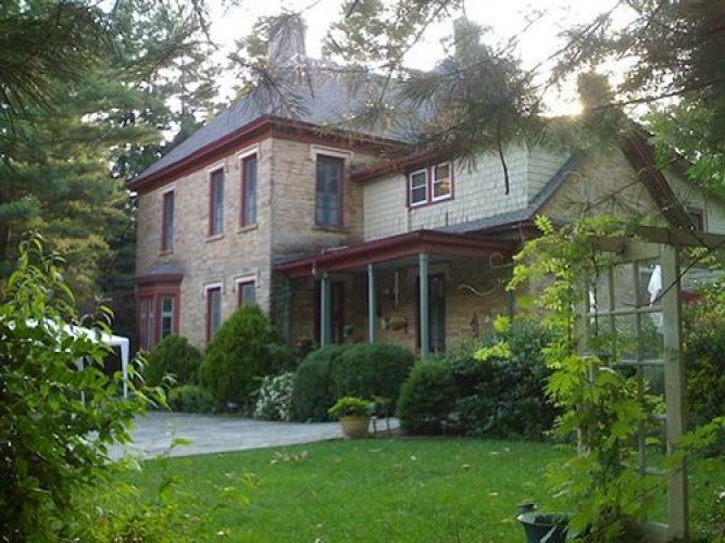 1847 Blake House Inn Bed & Breakfast