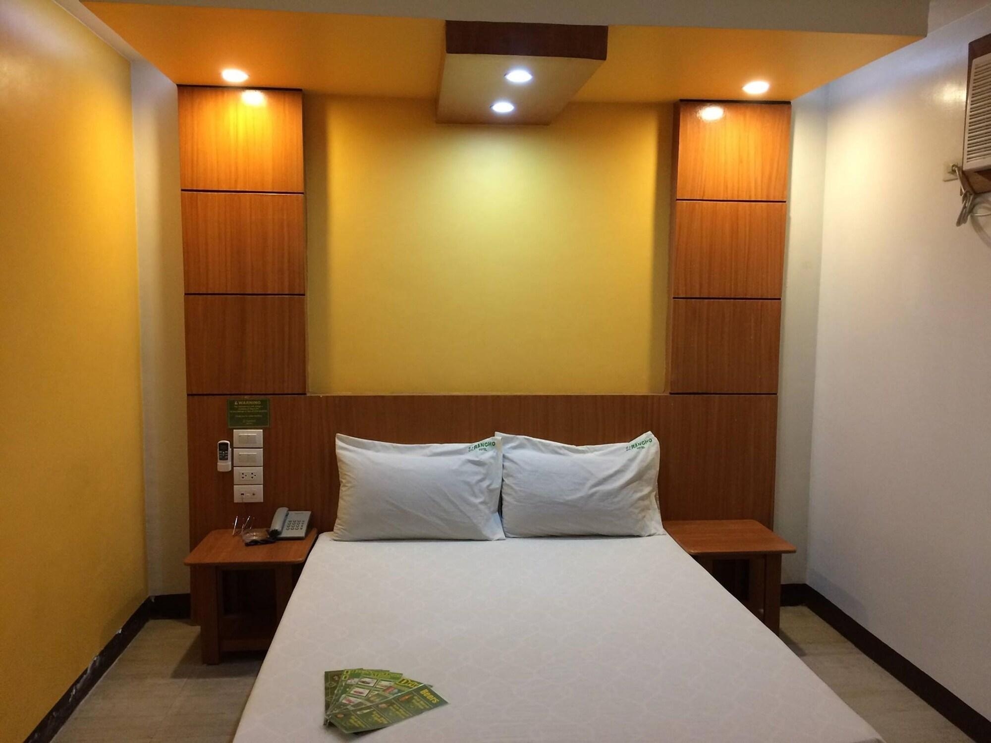 OYO 717 Ranchotel Bayanan