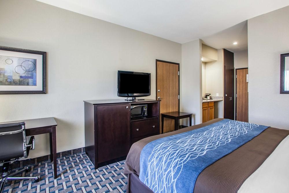 Comfort Inn Lees Summit @ Hwy 50 & Hwy 291