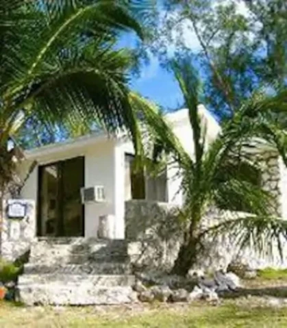 Fernandez Bay Village