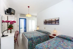 Wally Hotel