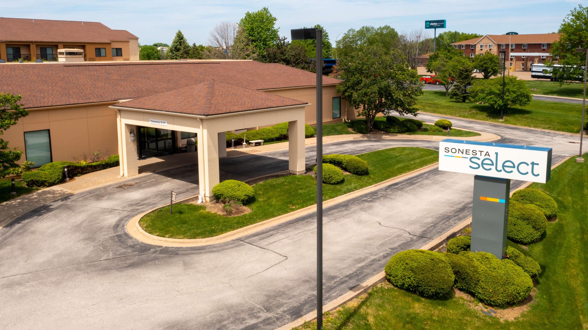 Sonesta Select Bettendorf Quad Cities